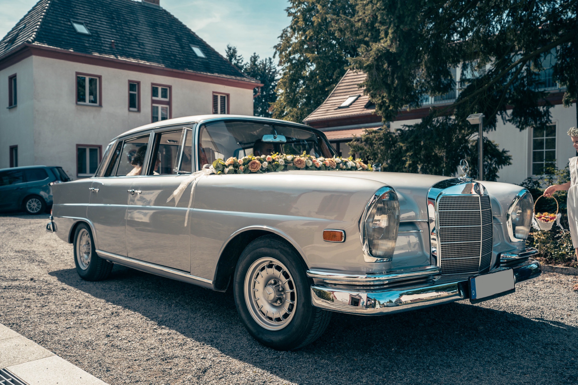 Mercedes Benz SE220